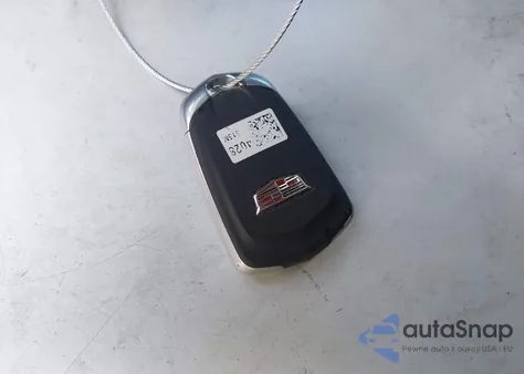 2016 Cadillac Escalade Esv Platinum z USA, uszkodzony, nr VIN 1GYS4KKJ6GR101106